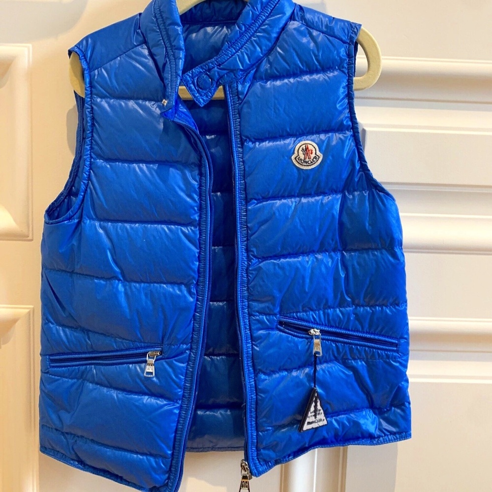 Moncler Boys kids blue puffer vest size 6